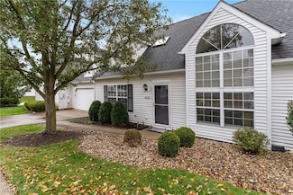 10253 Orchard Hill Ln Unit 37-O, Twinsburg, OH 44087