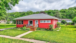 927 Clark St, Marseilles, IL 61341