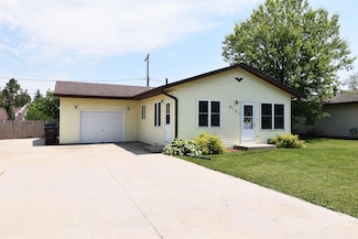6121 243rd Ct, Salem, WI 53168