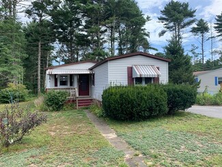 31 Presidents Way, Carver, MA 02330