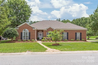 502 Roxanne Ct NW, Concord, NC 28027
