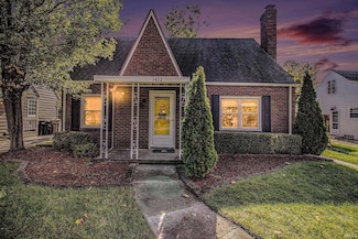 1422 Mckinley Ave, South Bend, IN 46617