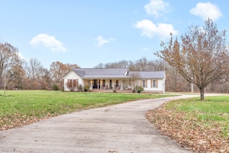 190 Castleberry Ln, Benton, KY 42025