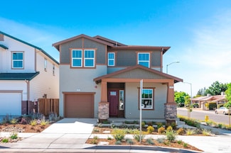 543 Madison St, Petaluma, CA 94952