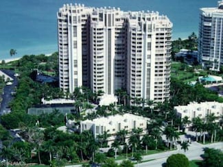 4021 Gulf Shore Blvd N Unit 304, Naples, FL 34103