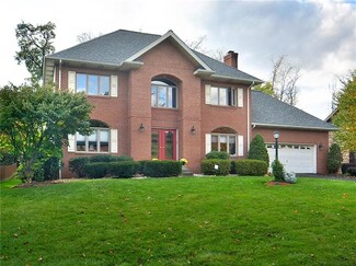 1005 Manor Vue Ct, Delmont, PA 15626