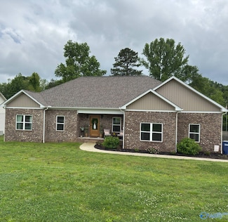 631 Crestman Dr SW, Arab, AL 35016