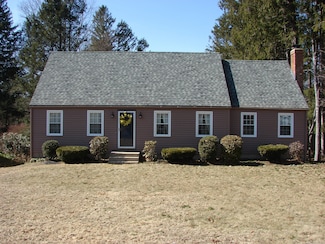 48 Dyer Ave, Collinsville, CT 06019