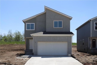 707 SW Glenn Cir, Raymore, MO 64083