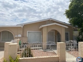 814 E 4th St, Calexico, CA 92231