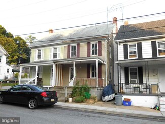 16 Church St, Windsor, PA 17366