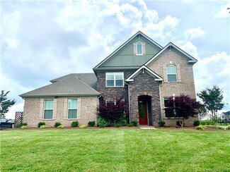 209 Candella Dr, Matthews, NC 28104