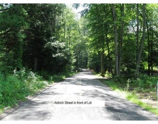 70 Aldrich St, Granby, MA 01033