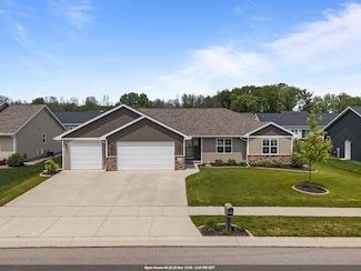 W6008 Zach St, Menasha, WI 54952