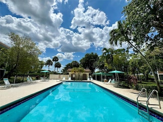 7653 NW 79th Ave Unit 110, Tamarac, FL 33321