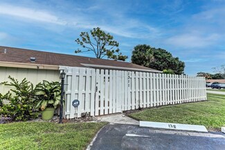 1311 Arapaho St, Jupiter, FL 33458