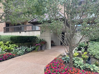 3851 Mission Hills Rd Unit 409, Northbrook, IL 60062