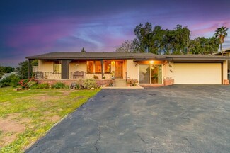 1138 Hamlet Dr, El Cajon, CA 92021