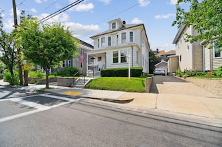 993 Shirley St, Winthrop, MA 02152