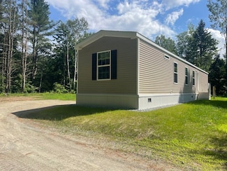 236 Evergreen Manor Dr, Hardwick, VT 05843