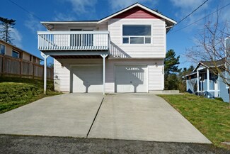 7205 17th Ave SW, Seattle, WA 98106