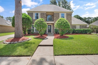 15127 Greenleaf Ln, Houston, TX 77062