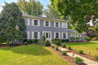 1146 Sequoia Rd, Naperville, IL 60540