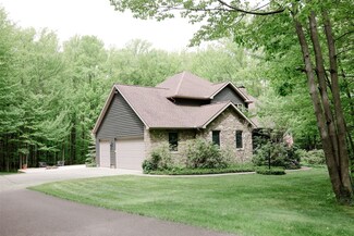9080 Eureka Rd, Girard, PA 16417