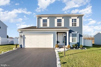 3525 Summer Dr, Dover, PA 17315