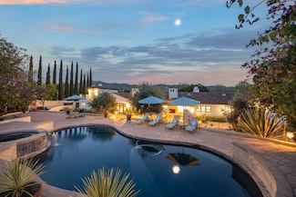 10971 Alto Ct, Oak View, CA 93022
