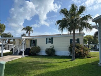 980 7th St NW Unit 16, Largo, FL 33770