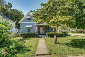1462 E Mcdaniel St, Springfield, MO 65802