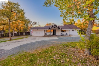 20636 Willow Springs Dr, Soulsbyville, CA 95372