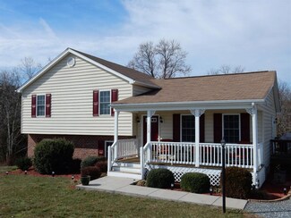 113 Vista View Ln, Hurt, VA 24563