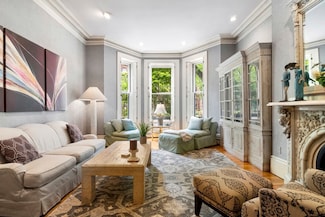 319 Marlborough St Unit 1, Boston, MA 02116