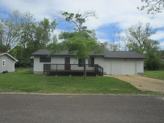510 W 3rd St, Mountain View, MO 65548