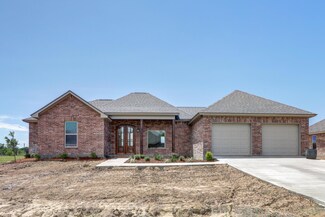 301 Doan Dr, Scott, LA 70583
