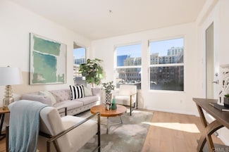 350 K St Unit 415, San Diego, CA 92101
