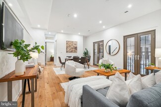 219 29 S 18th St Unit 209, Philadelphia, PA 19103