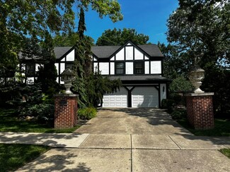 449 Anjou Dr, Northbrook, IL 60062