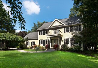 10 Bittersweet Ln, South Hamilton, MA 01982