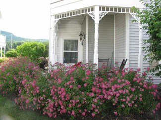 207 Kelly Cir, Altamont, NY 12009