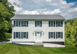 7 Glen Ct, Pawling, NY 12564