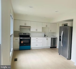 13030 Mill House Ct, Germantown, MD 20874