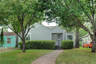 219 Hartsdale Dr, Dallas, TX 75211