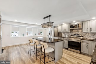 15014 Theresa Dr, Philadelphia, PA 19116