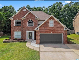 580 Forest Lakes Dr, Sterrett, AL 35147