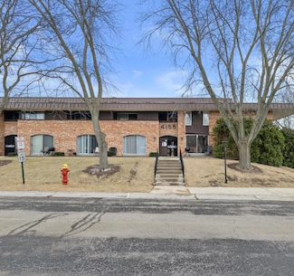 4155 W Rivers Edge Cir Unit 24, Milwaukee, WI 53209