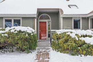 181 Bluff Rd, Yarmouth, ME 04096