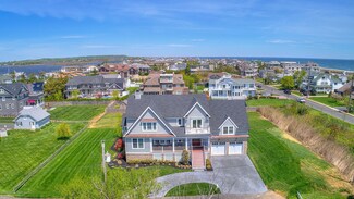 7 Cottage Rd, Monmouth Beach, NJ 07750